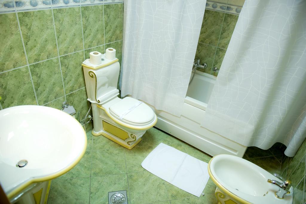 Hotel Victory Priștina Cameră foto